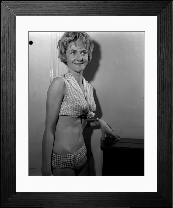 Framed Print : Sheila Hancock April 1961 Actress Bikini A©Mirrorpix Framed Print : Sheila Hancock April 1961 Actress Bikini A©Mirrorpix