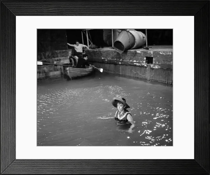 Framed Print : The Making of The Millionairess Film July 1960 Pictured Sophia Loren Italian
