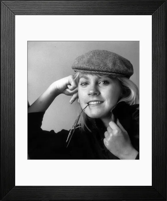Framed Print : Malandra Burrows actress in Emmerdale Farm. October 1988 Framed Print : Malandra Burrows actress in Emmerdale Farm. October 1988