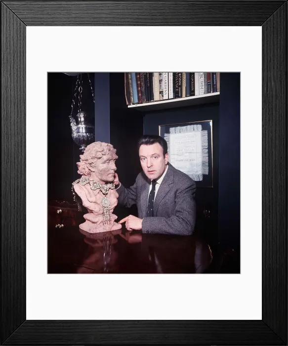 Framed Print : Donald Sinden the actor at family home Framed Print : Donald Sinden the actor at family home