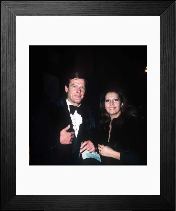 Framed Print : Roger Moore Actor and wife Luisa Mattioli - February 1973 DBASE MSI Framed Print : Roger Moore Actor and wife Luisa Mattioli - February 1973 DBASE MSI