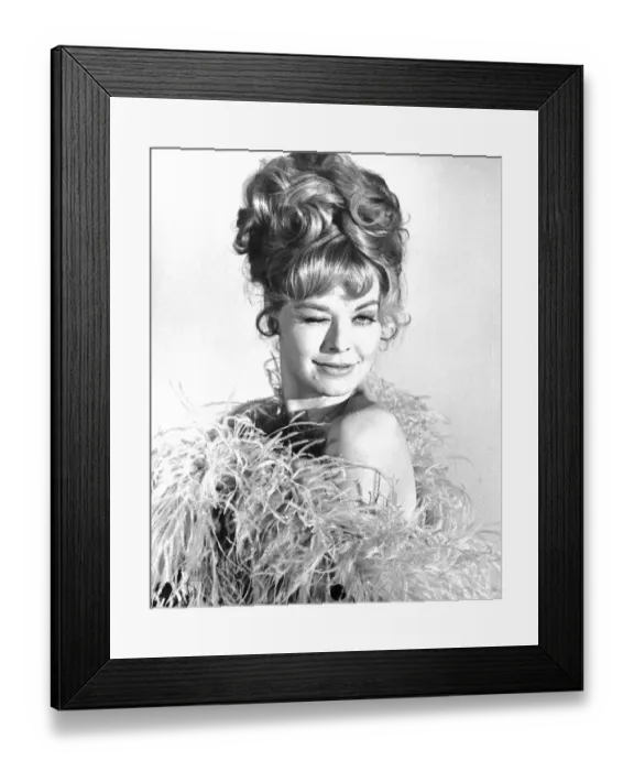 Framed Print : Susannah York actress plays the part of Angel McGinnis in her new film Kaleidoscope now Framed Print : Susannah York actress plays the part of Angel McGinnis in her new film Kaleidoscope now