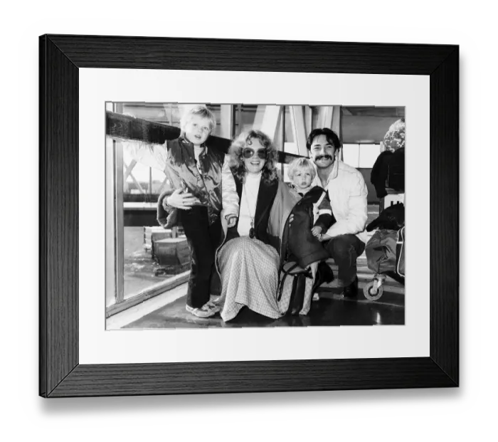Framed Print : Hayley Mills Film Actress arrived at Londons Heathrow Airport with her Family Dbase MSI Framed Print : Hayley Mills Film Actress arrived at Londons Heathrow Airport with her Family Dbase MSI