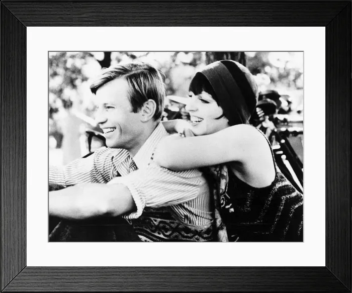 Framed Print : Liza Minnelli with Actor Michael York - May 1972 In The Film Framed Print : Liza Minnelli with Actor Michael York - May 1972 In The Film