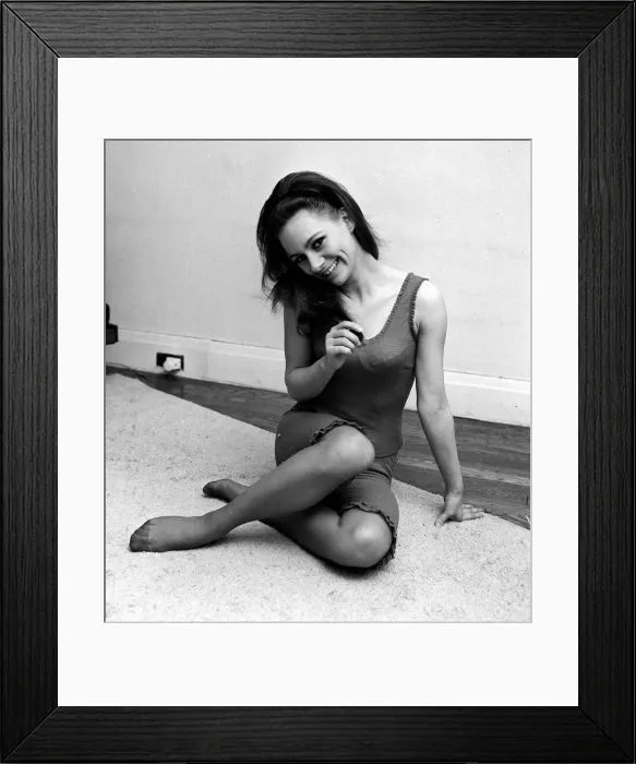 Framed Print : Francesca Annis actress 1966 Framed Print : Francesca Annis actress 1966