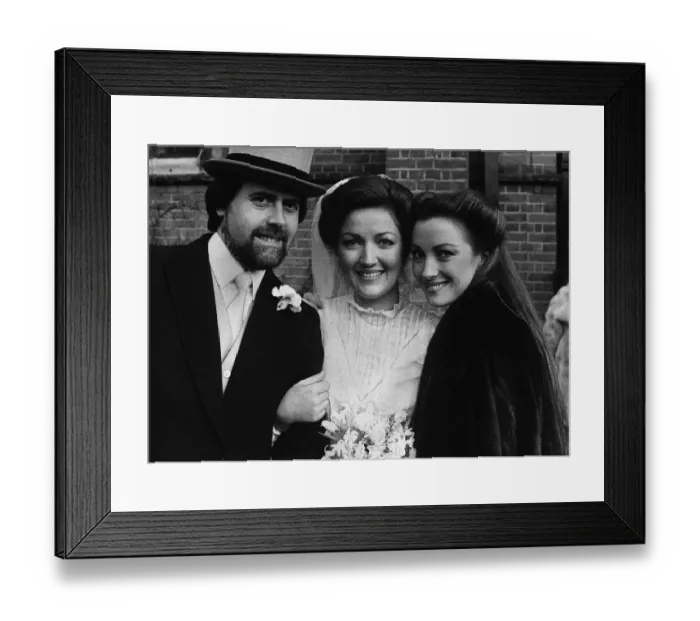 Framed Print : Jane Seymour actress at her sisters wedding Framed Print : Jane Seymour actress at her sisters wedding
