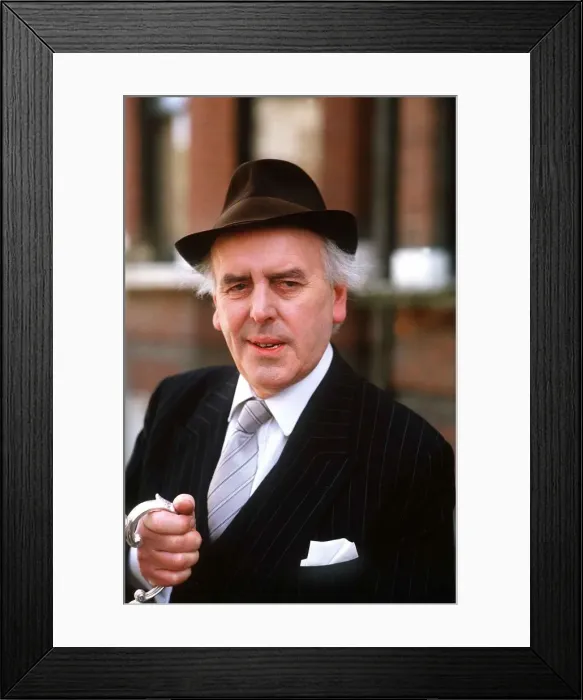 Framed Print : George Cole Actor - May 1985 Dbase MSI Framed Print : George Cole Actor - May 1985 Dbase MSI