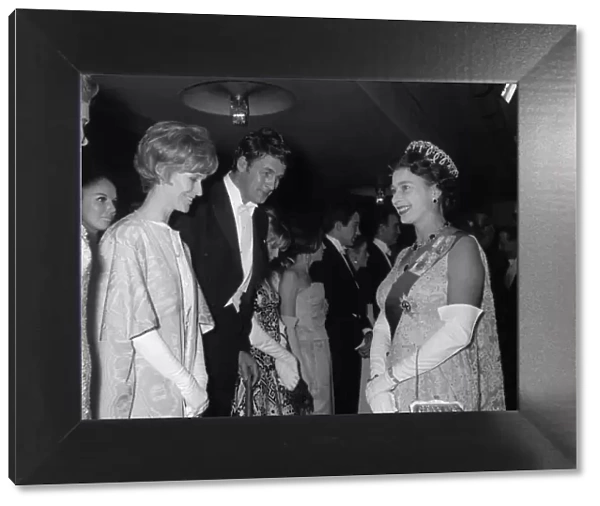 Queen Elizabeth ll meets actor Bill Travers and actress Virginia McKenna at the Royal