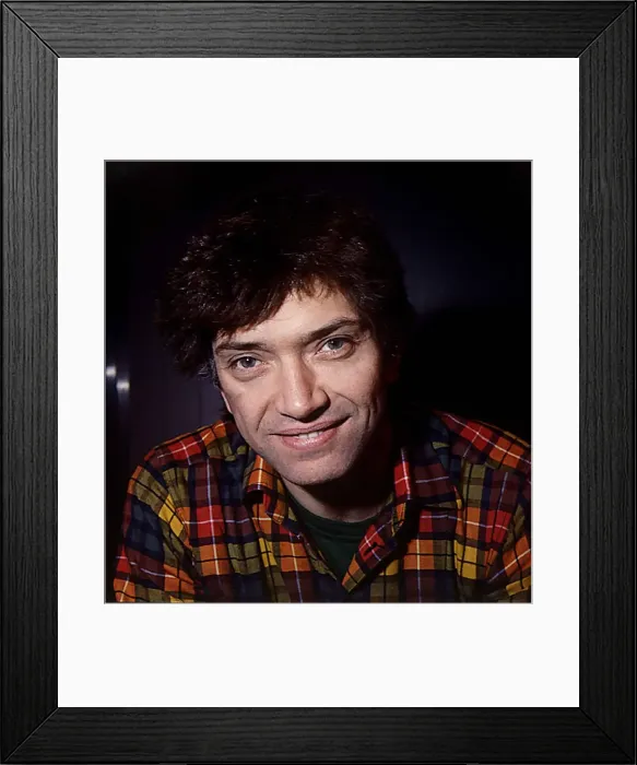 Framed Print : Martin Shaw Actor - December 1981 DBASE MSI Framed Print : Martin Shaw Actor - December 1981 DBASE MSI