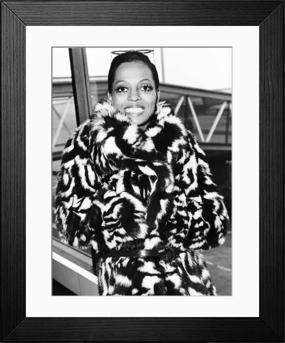 Framed Print : Diana Ross - April 1976 Being pictured arriving at London Framed Print : Diana Ross - April 1976 Being pictured arriving at London