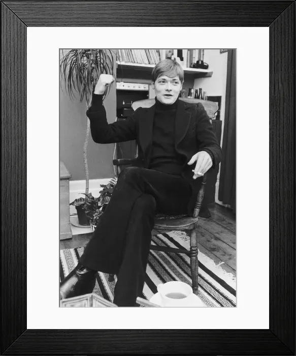 Framed Print : Simon Ward actor star of the film Young Winston - June 1972 Dbase MSi Framed Print : Simon Ward actor star of the film Young Winston - June 1972 Dbase MSi