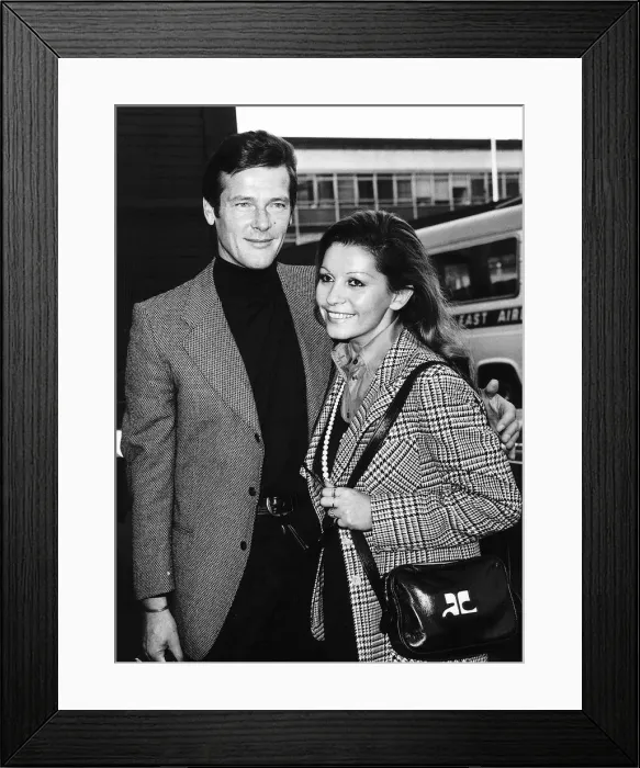 Framed Print : Roger Moore Actor with his wife Luisa - October 1972 at London Framed Print : Roger Moore Actor with his wife Luisa - October 1972 at London
