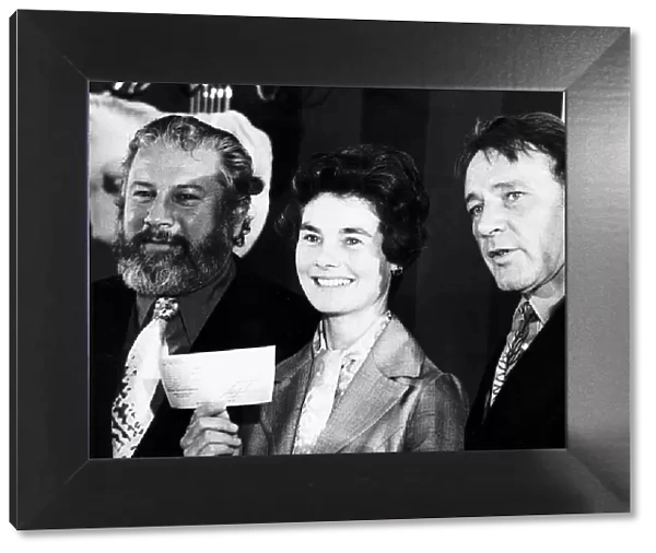 Peter Ustinov Actor July 1972 Ambassador for UNICEF with Lady Countess