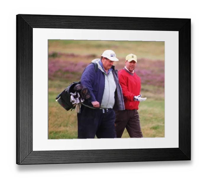 Framed Print : Bruce Willis playing golf at Prestwick August 1998 Framed Print : Bruce Willis playing golf at Prestwick August 1998
