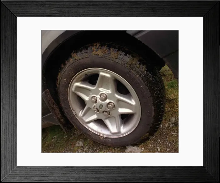 Framed Print : Range Rover 2. 5 DSE wheel October 1998 Framed Print : Range Rover 2. 5 DSE wheel October 1998