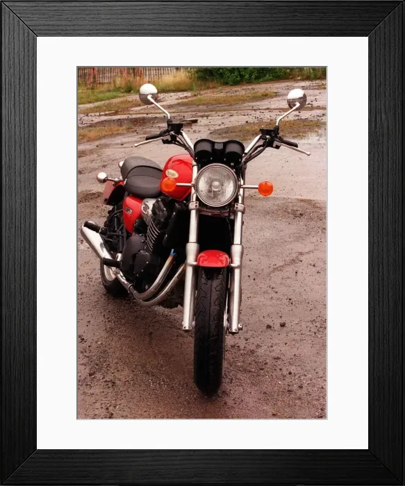 Framed Print : Triumph Legend 900cc motorbike September 1998 Framed Print : Triumph Legend 900cc motorbike September 1998