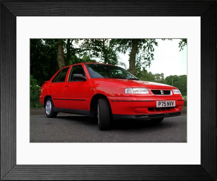 Framed Print : SEAT TOLEDO car red Framed Print : SEAT TOLEDO car red