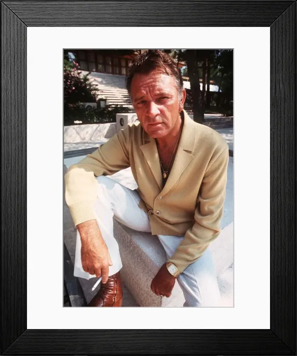 Framed Print : Welsh actor Richard Burton - October 1971 dbase MSI Brochure