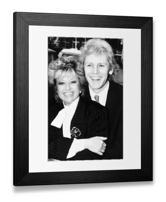 Framed Print : Paul Nicholas Actor with singer Elaine Paige - January 1987 Dbase Msi