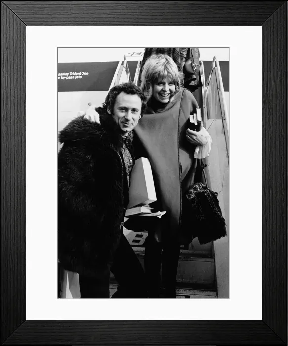 Framed Print : Susannah York and her husband - February 1972 Boarding the plane for Framed Print : Susannah York and her husband - February 1972 Boarding the plane for