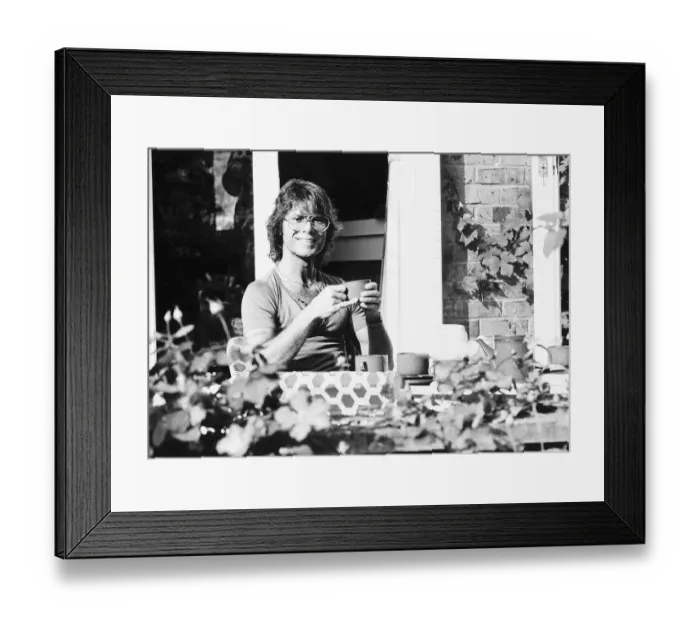 Framed Print : Cliff Richard at his home in Weybridge Surrey - August 1978 DBASE MSI