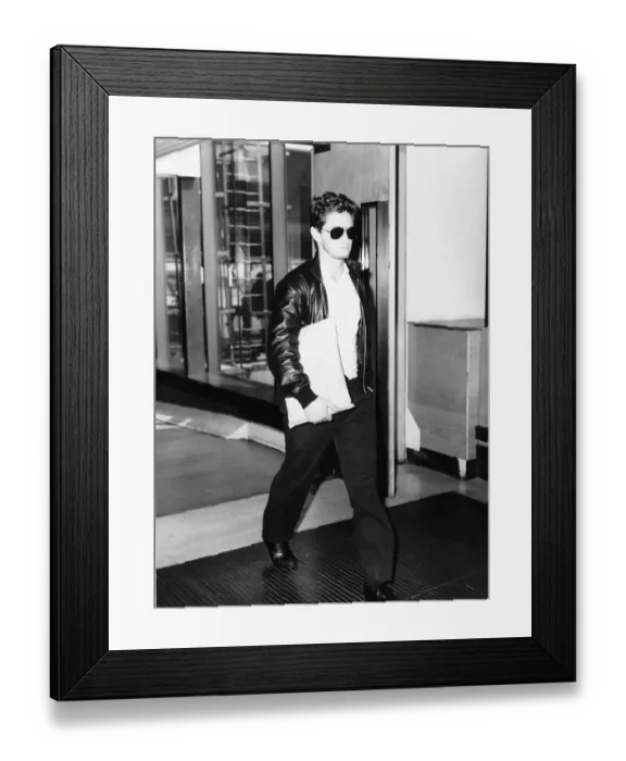 Framed Print : Sean Penn Actor arriving at Heathrow - June 1987 DBase MSI Framed Print : Sean Penn Actor arriving at Heathrow - June 1987 DBase MSI