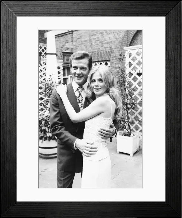Framed Print : Roger Moore Actor with Britt Ekland - Match 1974 Dbase MSI Framed Print : Roger Moore Actor with Britt Ekland - Match 1974 Dbase MSI