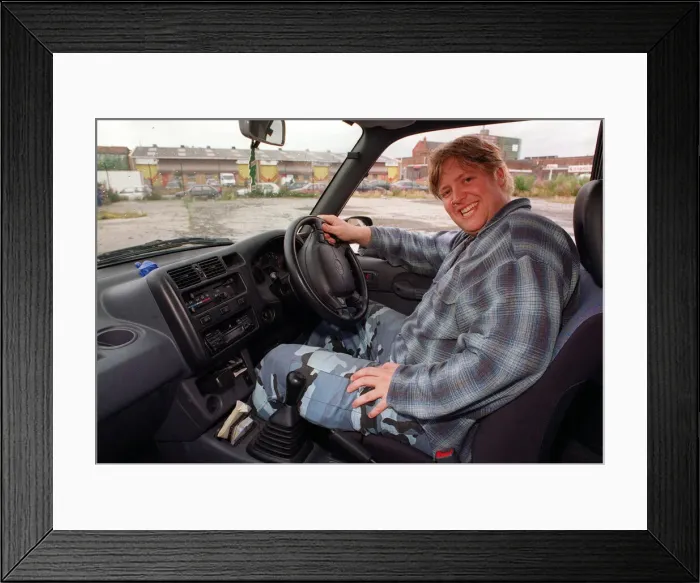 Framed Print : Ewan McLeod TV Presenter with his Rav Car 4 x 4 August 1997 A©mirrorpix Framed Print : Ewan McLeod TV Presenter with his Rav Car 4 x 4 August 1997 A©mirrorpix