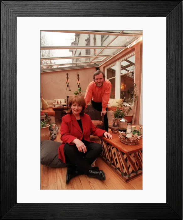 Framed Print : Viv Lumsden and Alan Douglas at home property feature A©mirrorpix