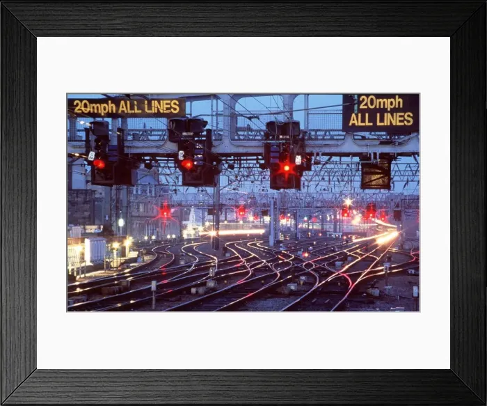 Framed Print : The tracks and signals on the approaches to Glasgow Central Station
