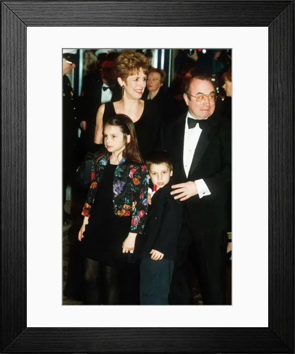 Framed Print : Bob Hoskins Film / Actor with his wife and children at the Premier of Hook Framed Print : Bob Hoskins Film / Actor with his wife and children at the Premier of Hook