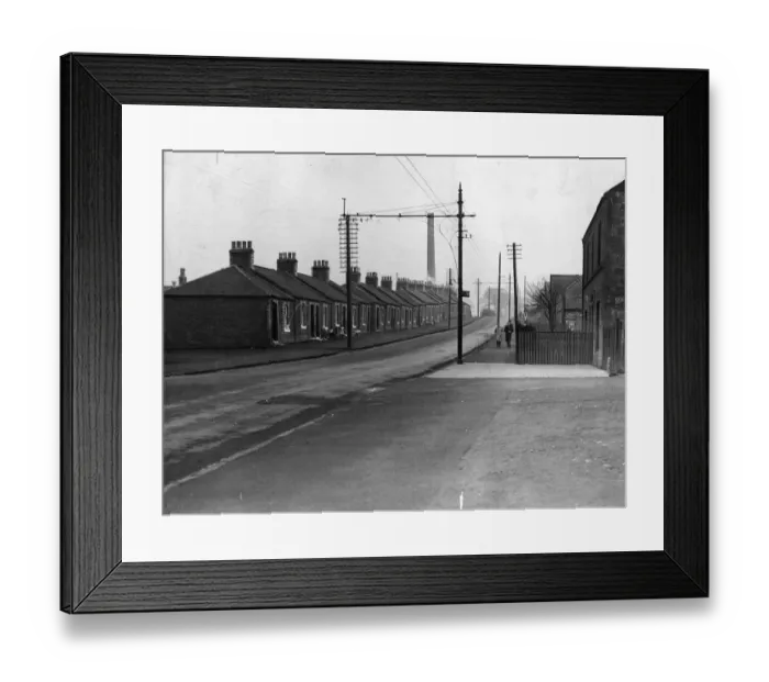 Framed Print : Looking along Carlisle Road in Ferniegair near Hamilton, Scotland November 1933 Framed Print : Looking along Carlisle Road in Ferniegair near Hamilton, Scotland November 1933