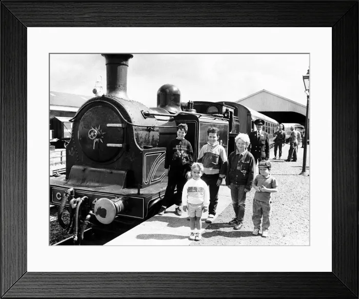 Framed Print : Children stand next to the Caledonian loco No 419 Steam Train owned by the Scottish Framed Print : Children stand next to the Caledonian loco No 419 Steam Train owned by the Scottish