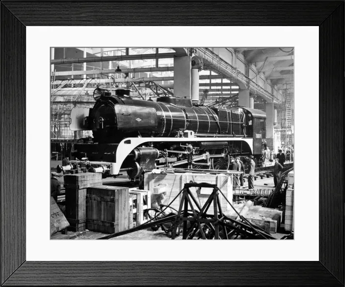 Framed Print : Kelvin Hall April 1951 Festival Exhibition of Industrial Power showing locomotive