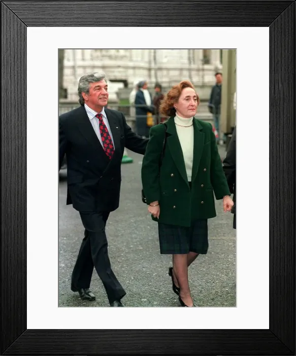 Framed Print : Frankie Vaughan Singer and Actor 1994 at Les Dawsons Memorial Framed Print : Frankie Vaughan Singer and Actor 1994 at Les Dawsons Memorial
