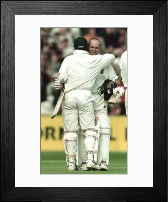 : Gary Kirsten celebrates double century with Cullinan 1998 Kirsten of South Africa : Gary Kirsten celebrates double century with Cullinan 1998 Kirsten of South Africa