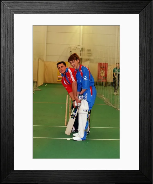 Framed Print : Cricketer Darren Gough March 1999 with Mirror Reporter Carole Aye Maung Framed Print : Cricketer Darren Gough March 1999 with Mirror Reporter Carole Aye Maung