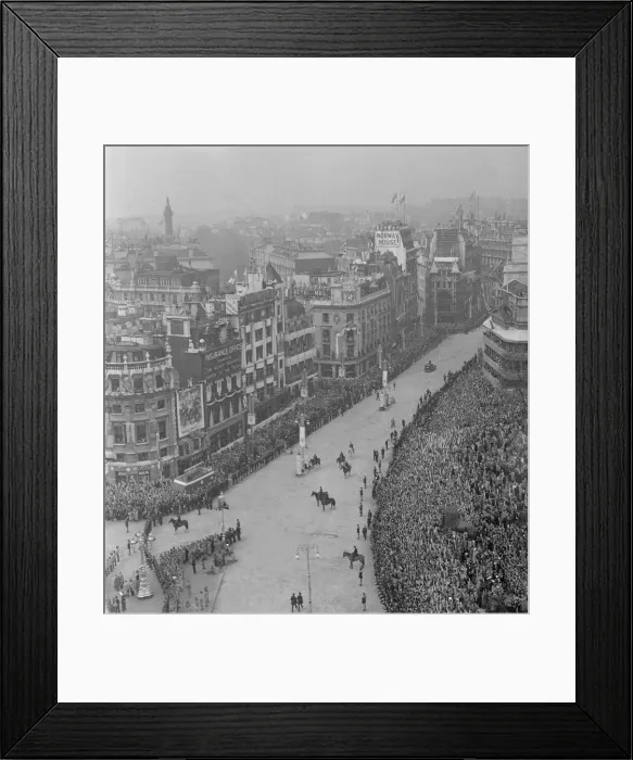 Framed Print : George VI Coronation London Trafalgar Square May 1937 The crowds around a packed Framed Print : George VI Coronation London Trafalgar Square May 1937 The crowds around a packed