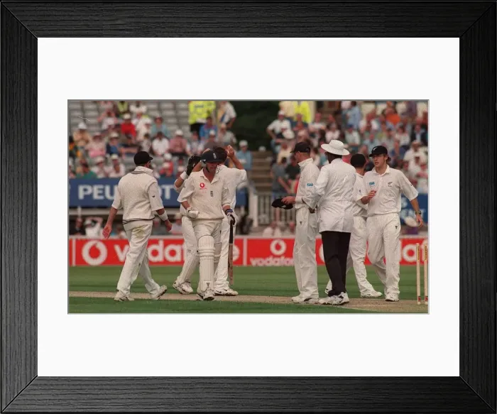 Framed Print : Phil Tufnell Cricket Player Of England July 1999 Walks Back To The Pavillion Framed Print : Phil Tufnell Cricket Player Of England July 1999 Walks Back To The Pavillion
