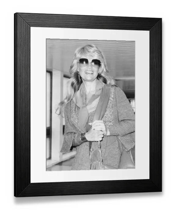 Framed Print : Dyan Cannon actress - May 1979 Arriving at Heathrow airport from Los Angeles Framed Print : Dyan Cannon actress - May 1979 Arriving at Heathrow airport from Los Angeles