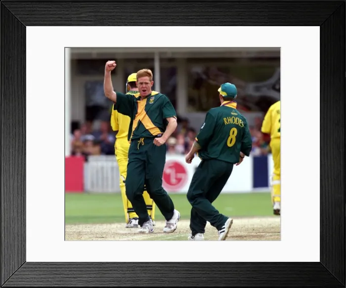 Framed Print : Shaun Pollock South Africa Celebrates Taking The Steve Waugh Australia at the Cricket Framed Print : Shaun Pollock South Africa Celebrates Taking The Steve Waugh Australia at the Cricket