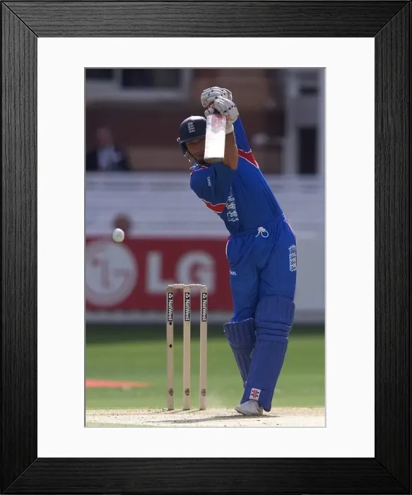 Framed Print : Nasser Hussain England Cricketer May 1999 in action against Sri Lanka in