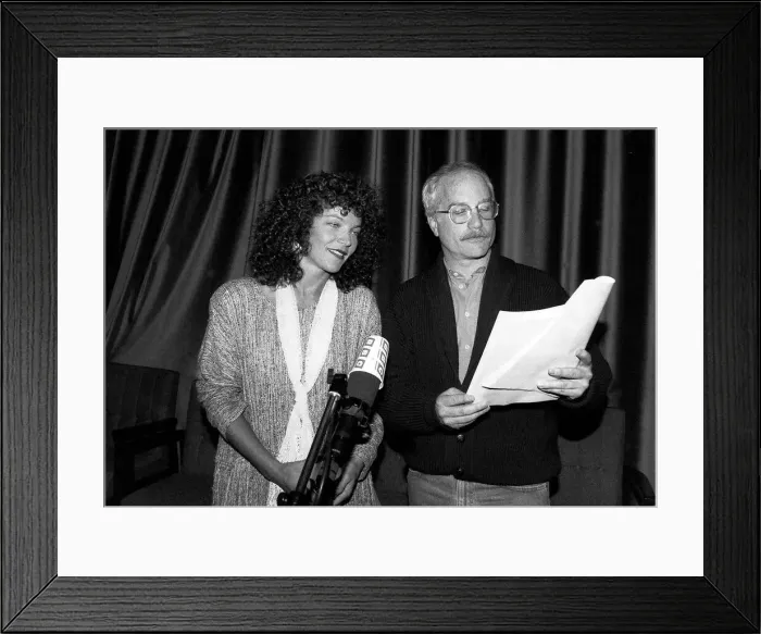 Framed Print : Richard Dreyfuss Actor with Annie Irving At the BBC doing a radio programme Framed Print : Richard Dreyfuss Actor with Annie Irving At the BBC doing a radio programme