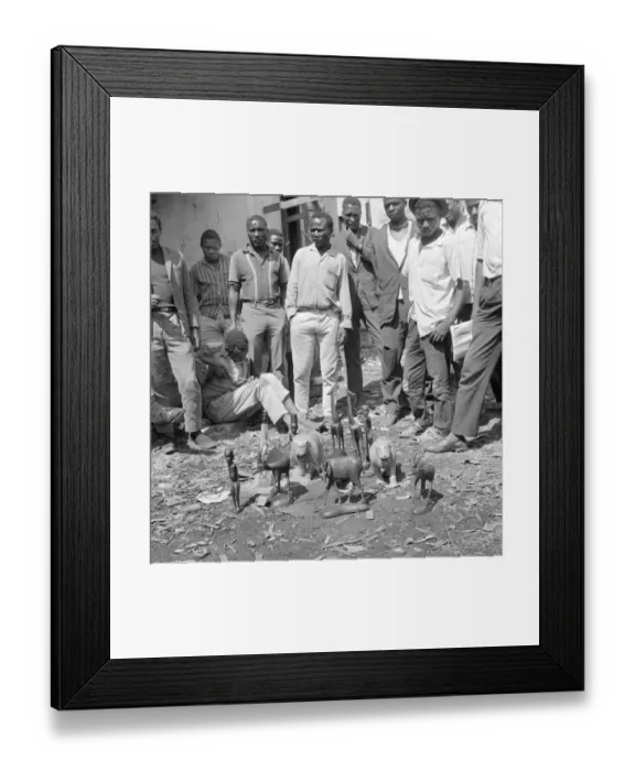 Framed Print : Kenyan Craftsman July 1968 Travel Kenya Nairobi Men Framed Print : Kenyan Craftsman July 1968 Travel Kenya Nairobi Men