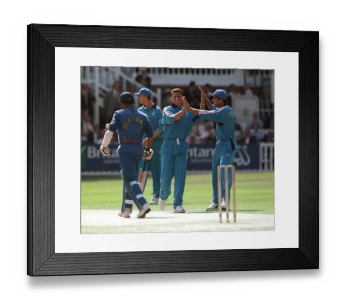 Framed Print : England v Sri Lanka Cricket Match August 1998 Darrn Gough celebrates the wicket of