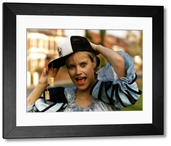 Framed Print : Elaine Smith Actress - November 1988 Dbase Framed Print : Elaine Smith Actress - November 1988 Dbase