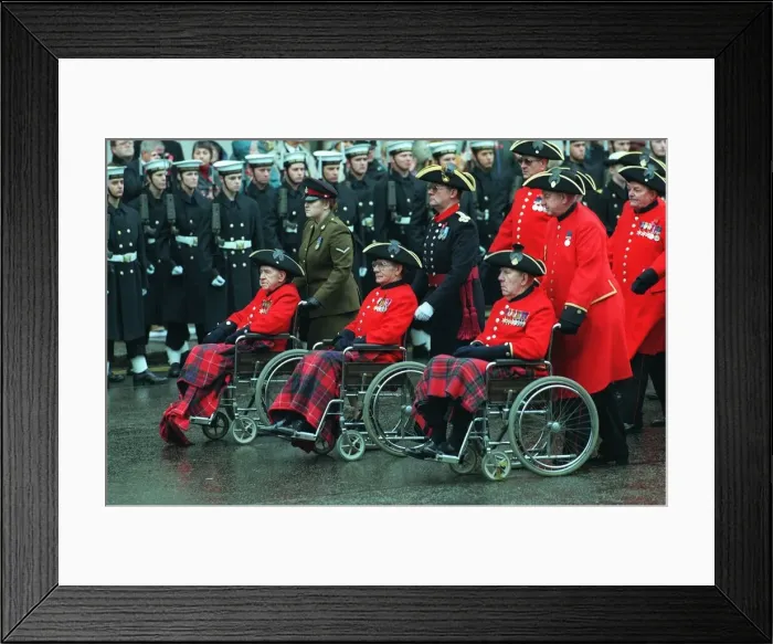 Framed Print : Chelsea pensioners at the Cenotaph during the Remembrance Sunday service