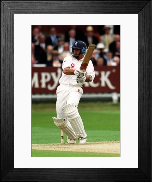 : Nasser Hussain Gets 4 Off Cairns July 1999 During Day One Of England V New : Nasser Hussain Gets 4 Off Cairns July 1999 During Day One Of England V New