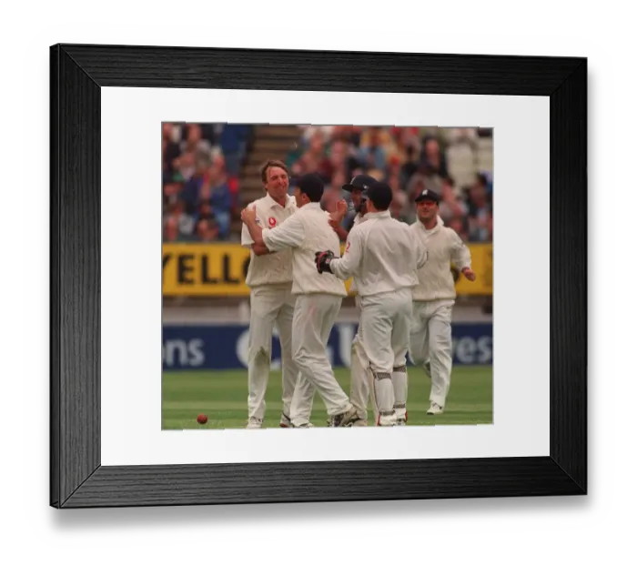 Framed Print : Phil Tufnell England v New Zealand Ist test Cricket July 1999 Phil Tufnell Framed Print : Phil Tufnell England v New Zealand Ist test Cricket July 1999 Phil Tufnell