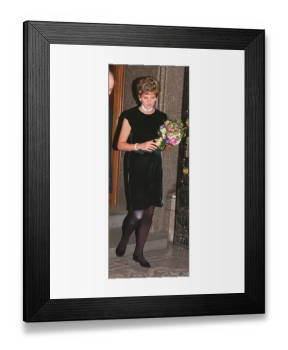 Framed Print : Princess Diana leaves the National Gallery, London after viewing the Richard Avedon